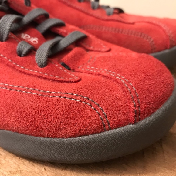 Gravis red suede sneakers - Picture 9 of 9